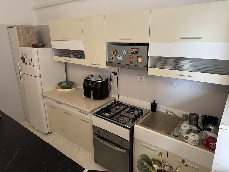Proprietar, bloc 2010, metrou, 54 mp, 2 camere, loc parcare inclus