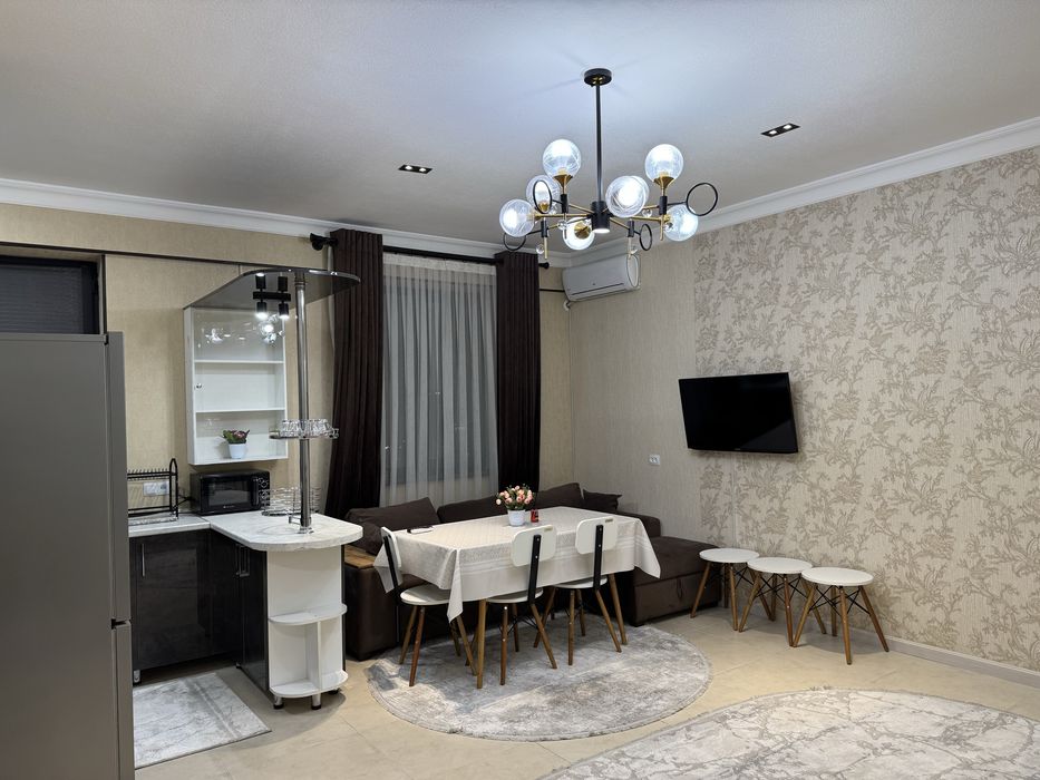 Сдаётся 2-х комнатная квартира на первом этаже