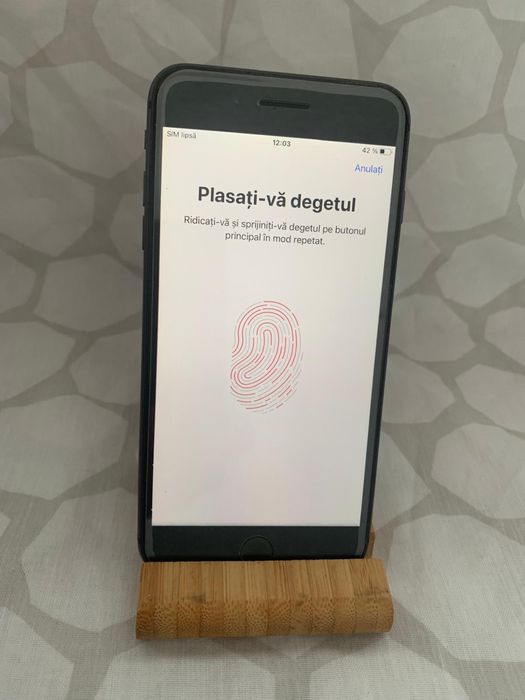 Iph.8 plus 256gb vezi pozele. Baterie 75%