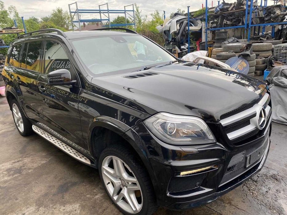 Dezmembrez mercedes GL x166 w166 pachet AMG/far ILS/capota GL/bara GL/