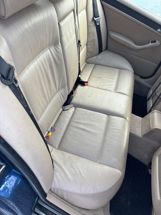 Dezmembrez BMW 330i 231cp Automat 110.000 Mile, M-Tech 2,Recaro crem,Jante style 135 M