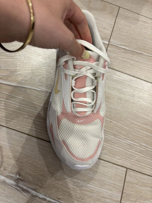 Дамски маратонки Nike air max