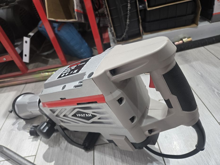 Отбойный молоток. Отбойник.Перфоратор.  Отбойник.