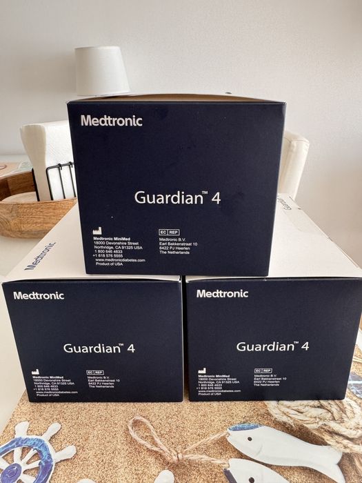 Vand senzori Medtronic Guardian 4 (4 buc sigilați)