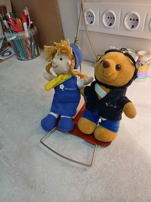 Мягкие игрушки, Пилот и стюардесса