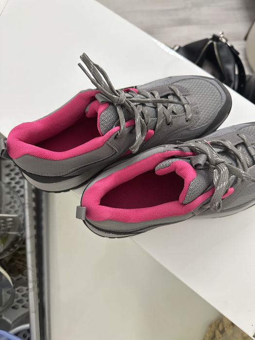 Обувки за преходи и трекинг 38 номер