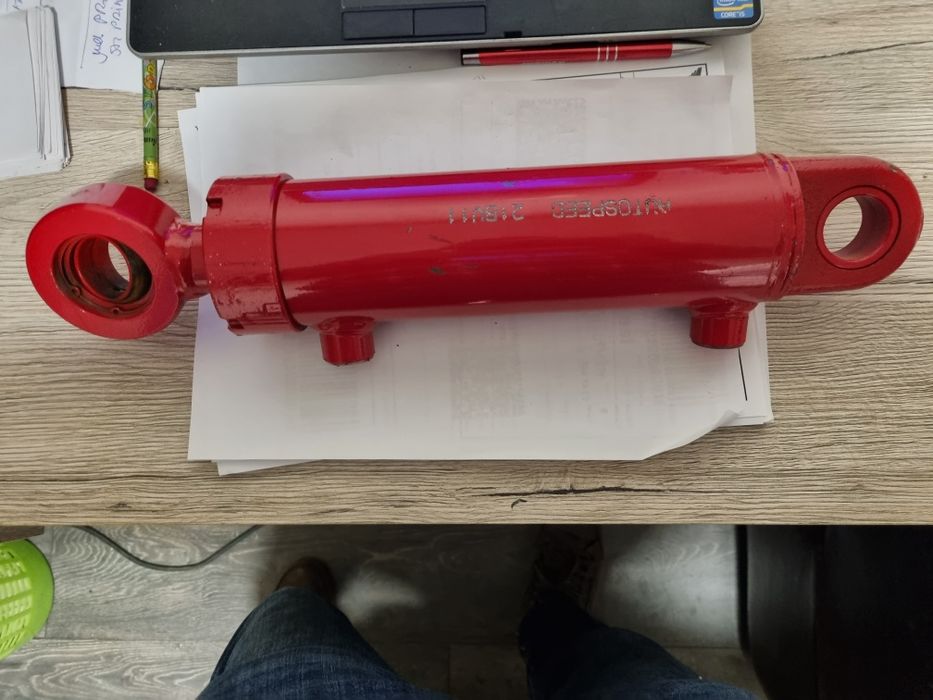 Cilindru hidraulic plug reversibil preț 477 lei