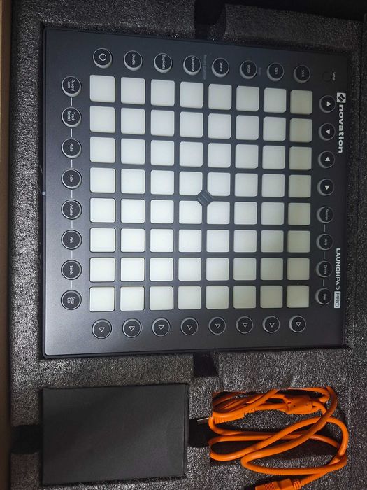 MIDI-контроллер Novation Launchpad Pro MK1
