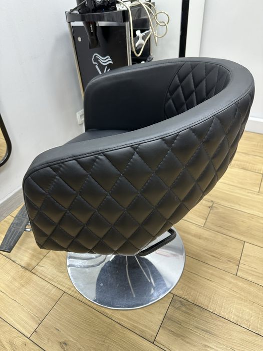 Кресло парикмахерское