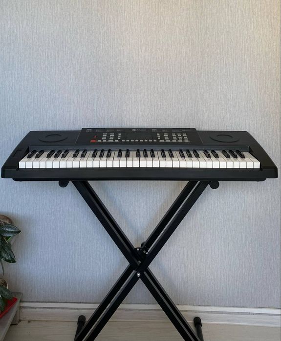 Продажба на синтезатор, неупотребяван