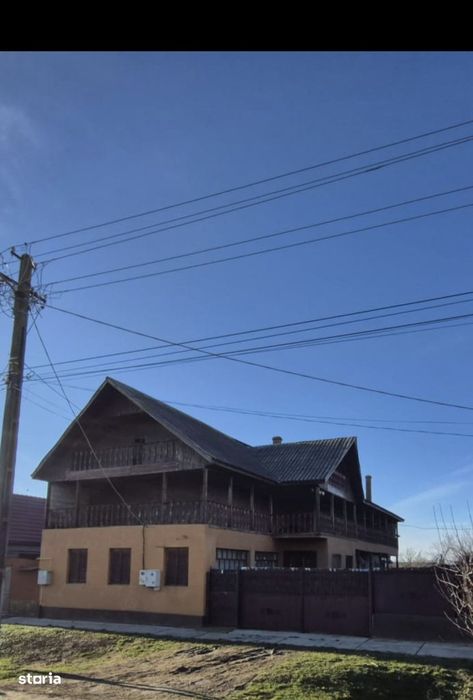 Casa Loc. Sântana,25km de Arad, gradină 1000mp