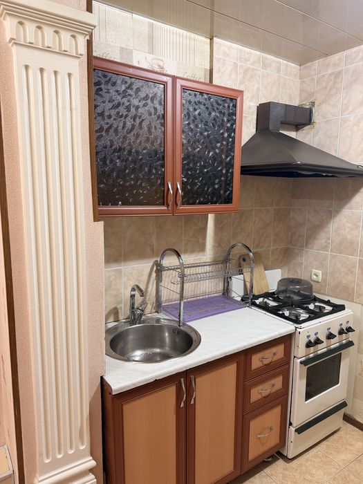 Продается кухонный гарнитур в отличном состоянии! Самомывоз!