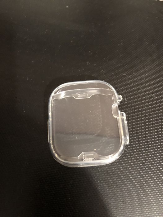 Продавам силиконови и твърди протектори за Apple Watch 8 Ultra