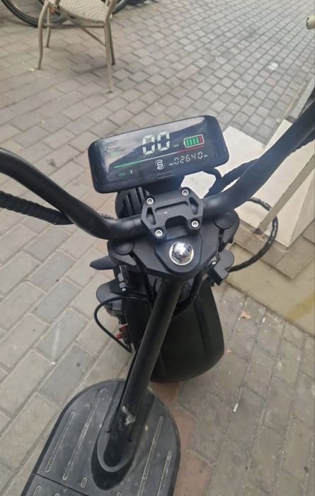 Електрически скутер тип чопър