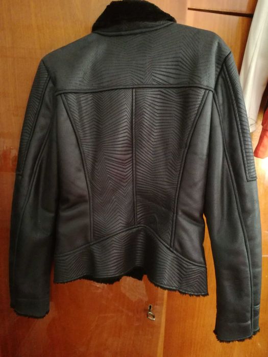 Кожено яке Guess ново