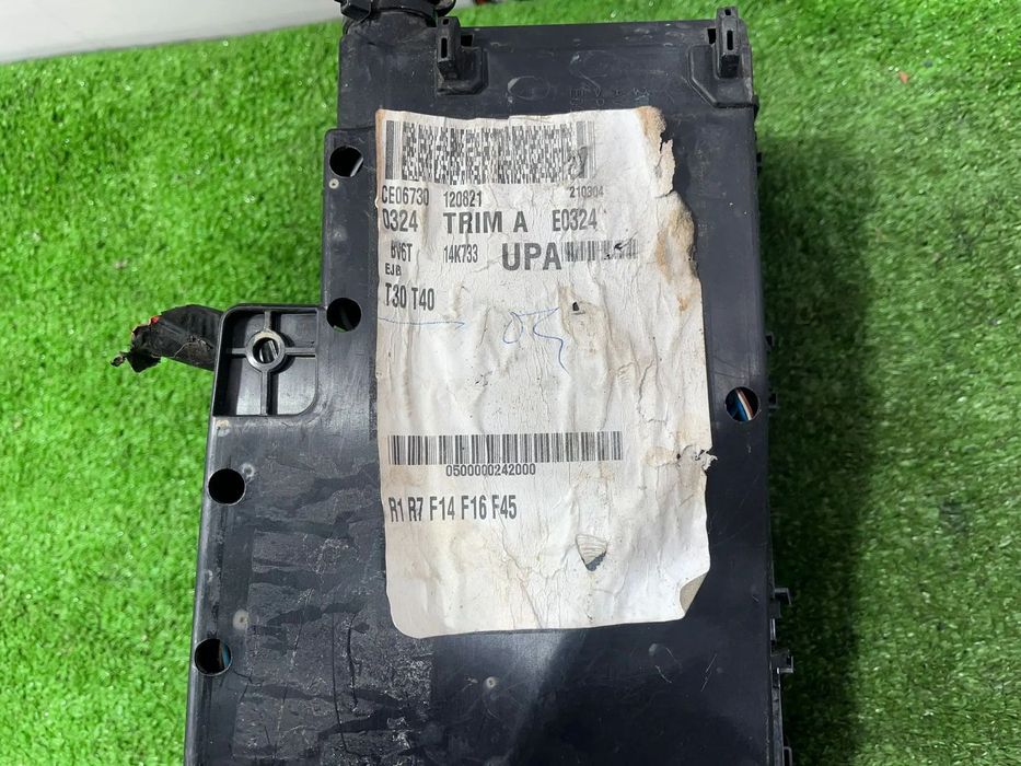 TABLOU PANOU SIGURANTE FORD FOCUS MK3 BERLINA 1.6 DIESEL 2012 COD OEM 5B0Q10107 AV6T14A067AC AV6T-14A067-AC AV6T14A142AB AV6T-14A142-AB 2011-2015