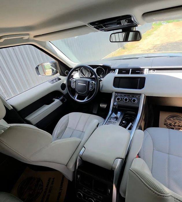 Mercedes-Benz CLS 53 AMG 4 MATIC Lande Rover Range Rover Sport HSE 3.0 TVD6