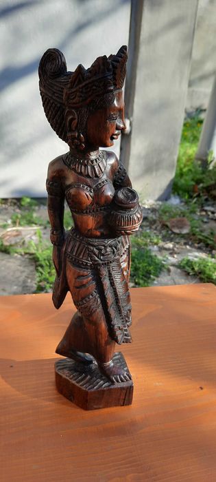Sculptură - Lemn -  foarte frumos lucrata manual!