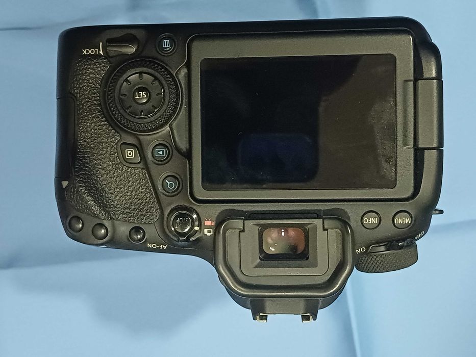 Продам CANON 6D Mark 2