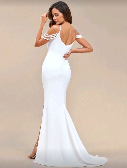 Бяла рокля/булчинска рокля