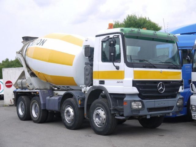 Transport nisip,pamant vegetal,moloz,piatră de cariera