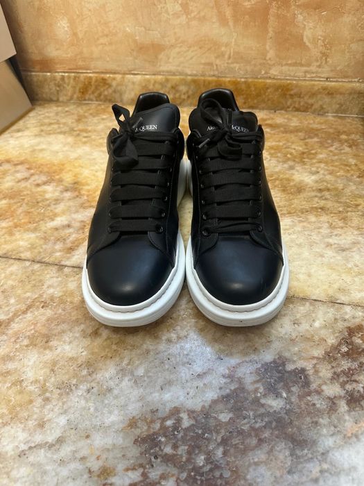 Alexander Mcqueen