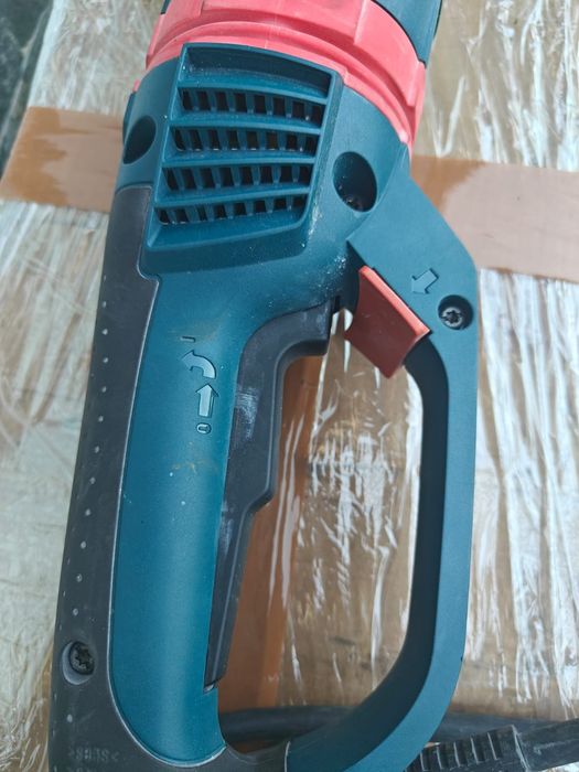 Bosch GWS 26-230 LVI  polizor unghiular 2600W