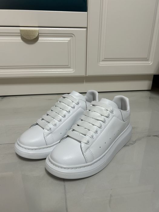 Alexander McQUEEN