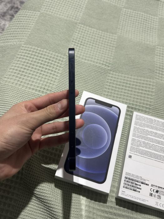 Продаеться iPhone 12 64GB