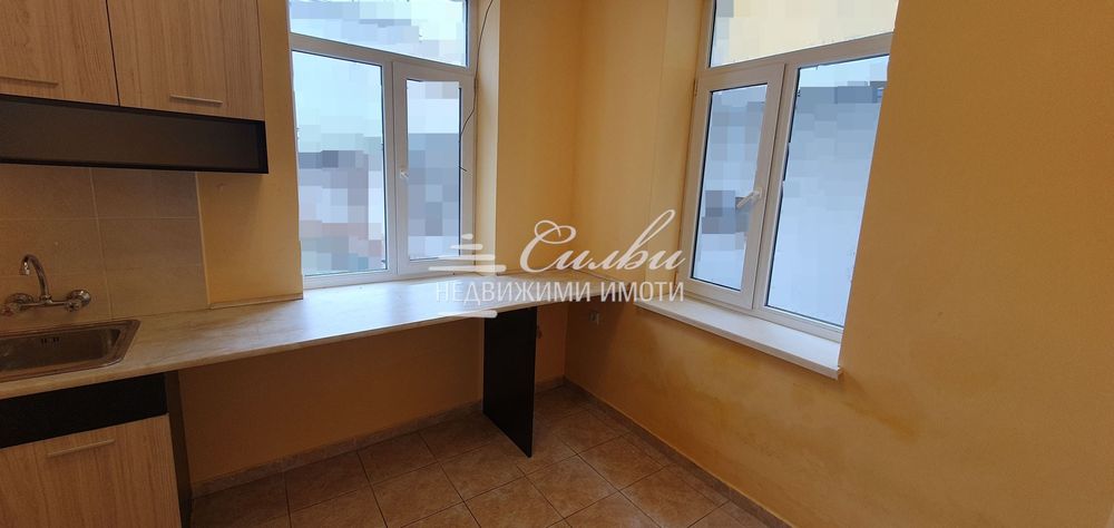 Продава се Етаж от къща в Шумен, Център - 120 кв.м за 1300 €/кв.м - Снимка #3