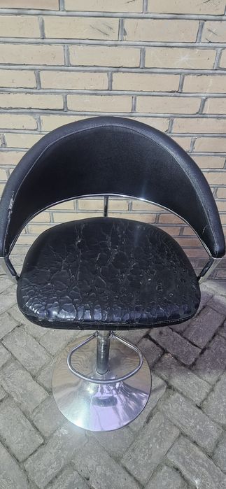 Stul barnikaday sotiladi