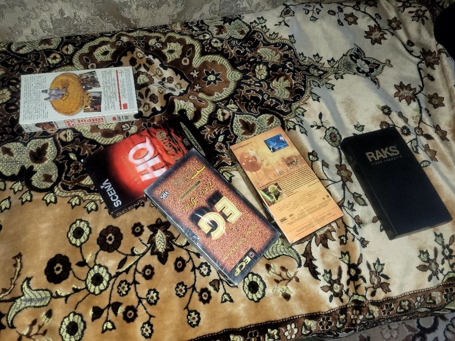 Продам видеомагнитофон рабочий