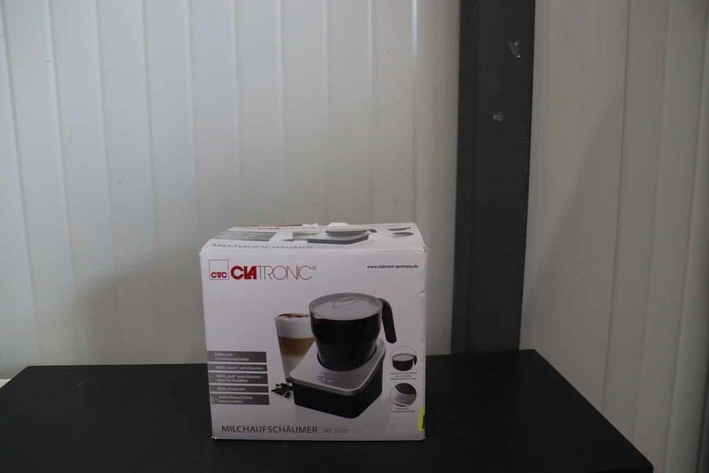 Clatronic Машина За Гореща и Студена пяна 450ml