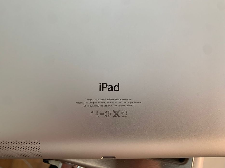 Планшет iPad A1460
