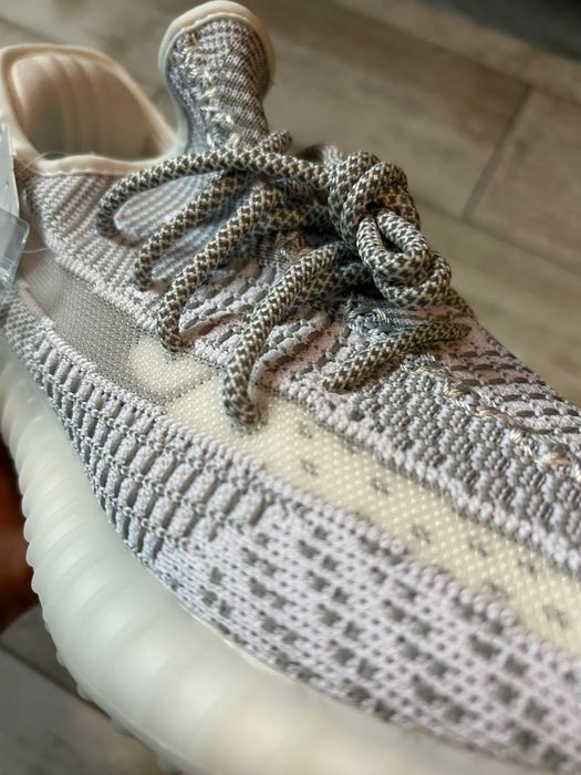 Yeezy 350 V2 boost static