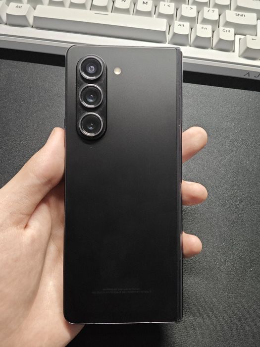 Samsung galaxy z fold 5 12/512
