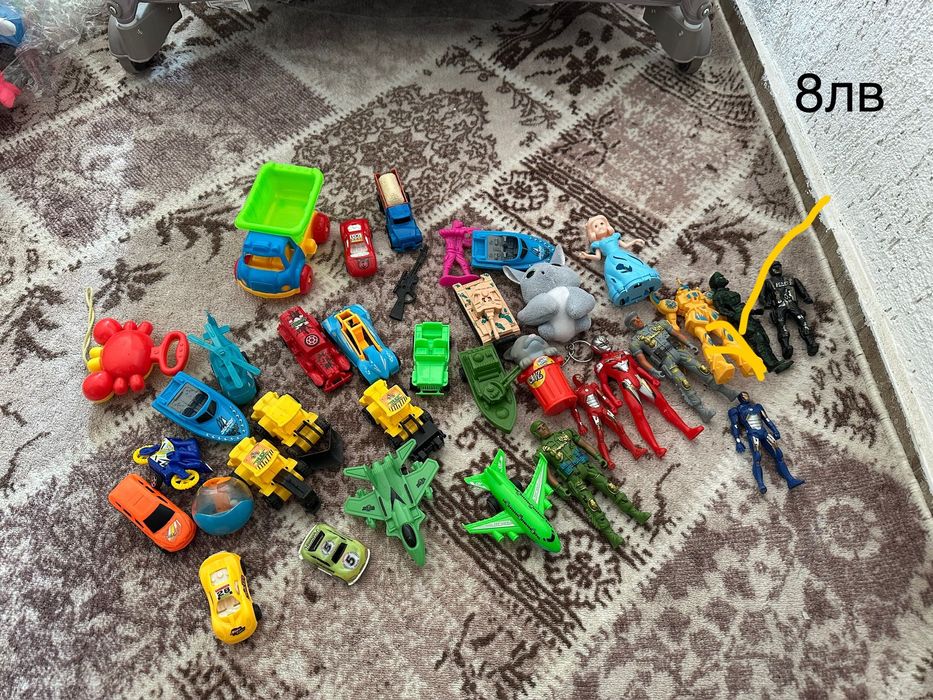 Лотове от играчки