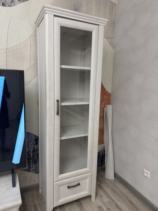 Продам гостинную