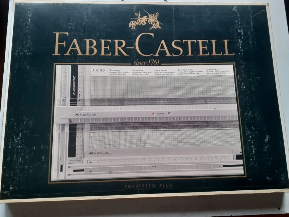 Чертёжная доска Faber-Castel.