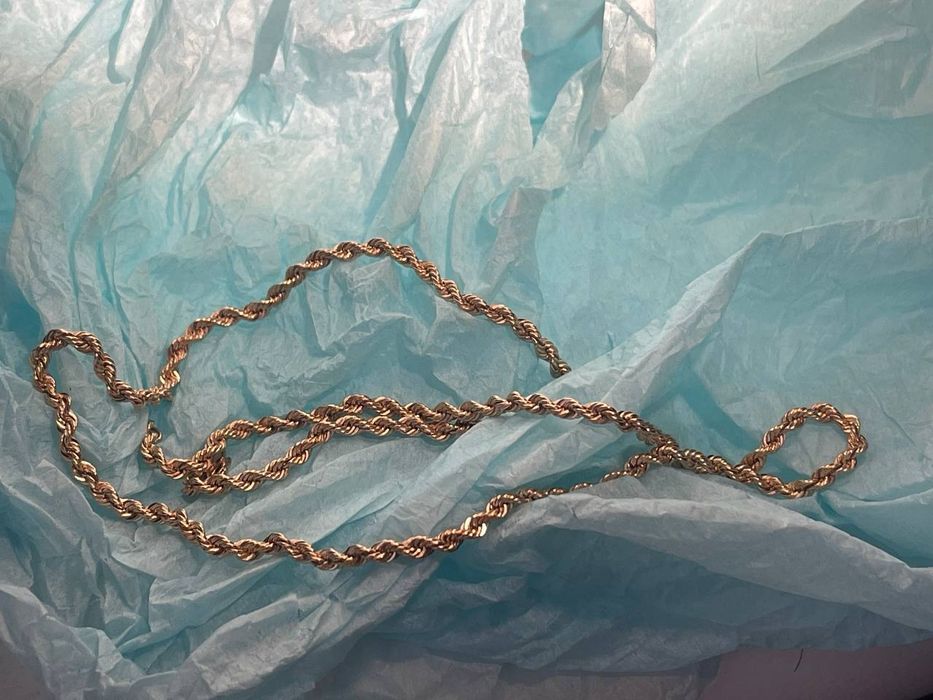 Продам золотую цепочку