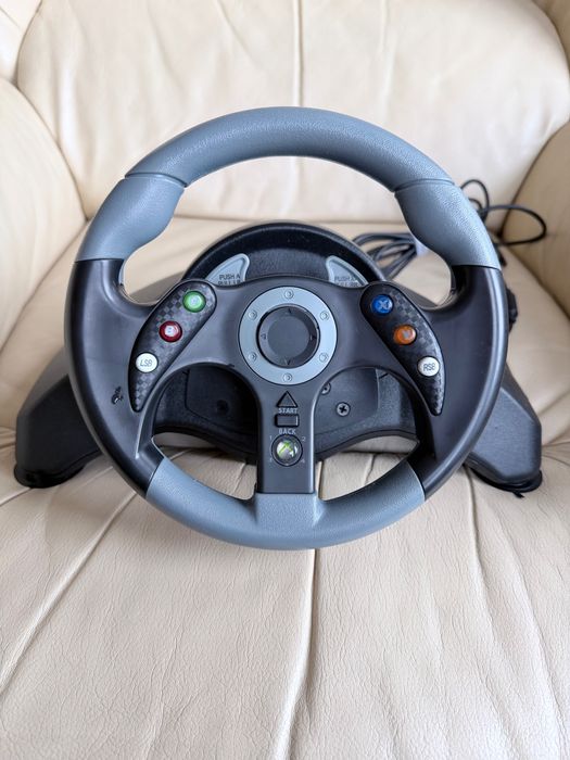 MicroCon Racing Wheel and Pedals за Xbox 360 с кутия