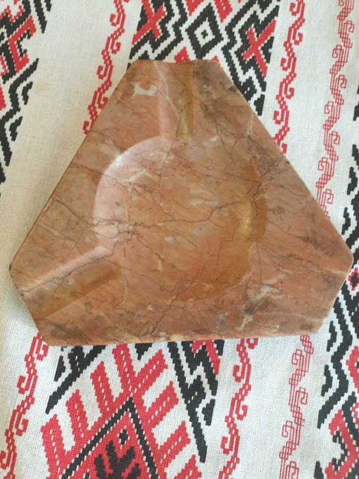 vand scrumiera marmura italiana roz