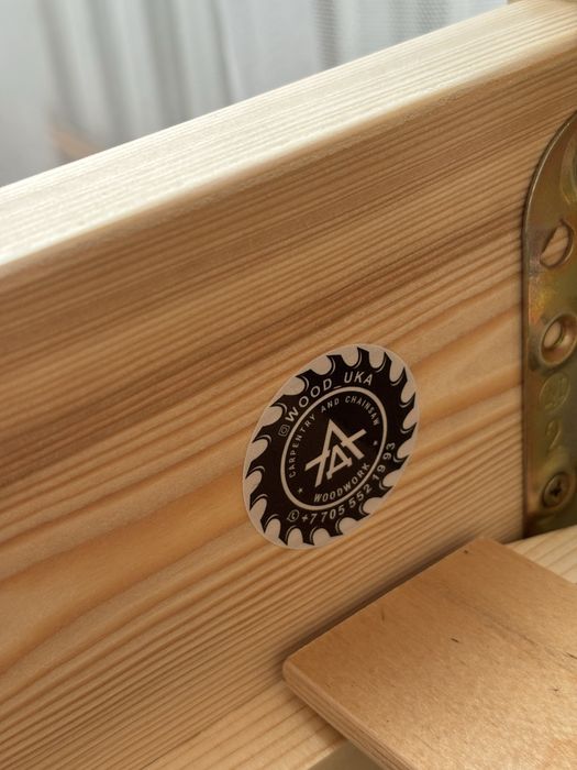 Кровать лиственница