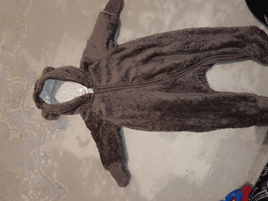 Продам детские комбинезоны