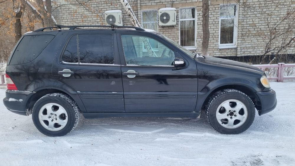 Продам машину mersedes ml 350