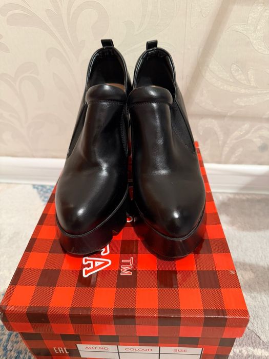 Продам обувь в отличном состоянии