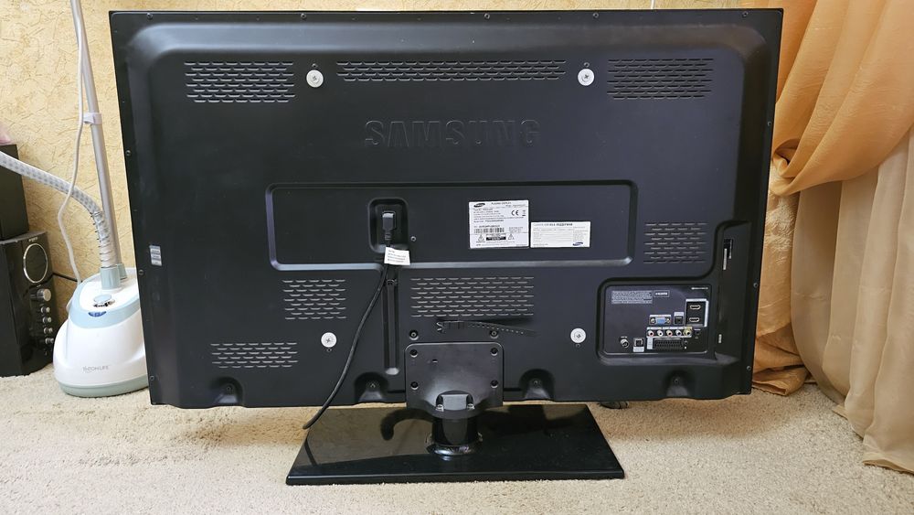 Продается телевизор Samsung PS43D450A2W 43`