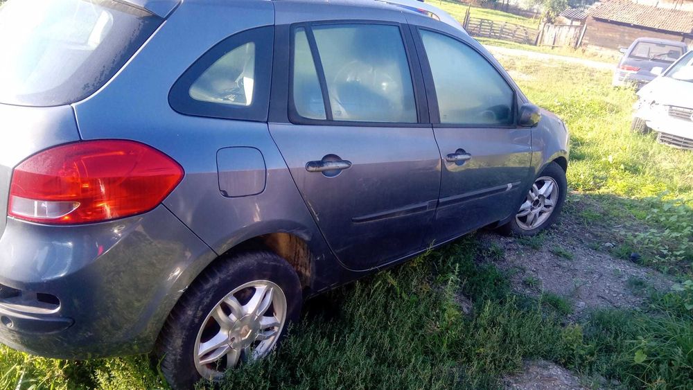 Dezmembrez renault clio 3 break 1.2benzina an 2009