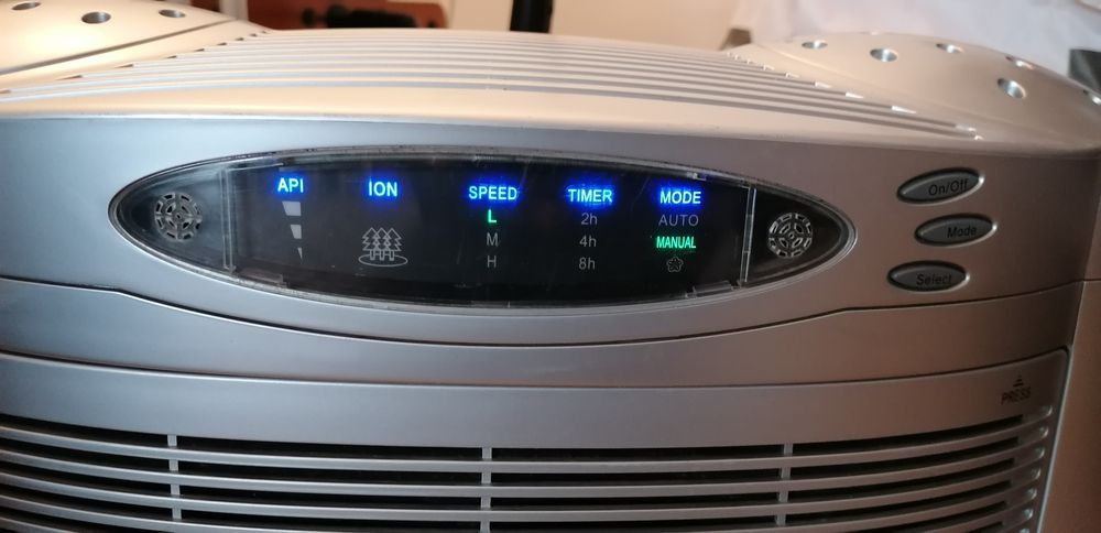 Purificator aer Airdow ADA filtru HEPA si carbune activ