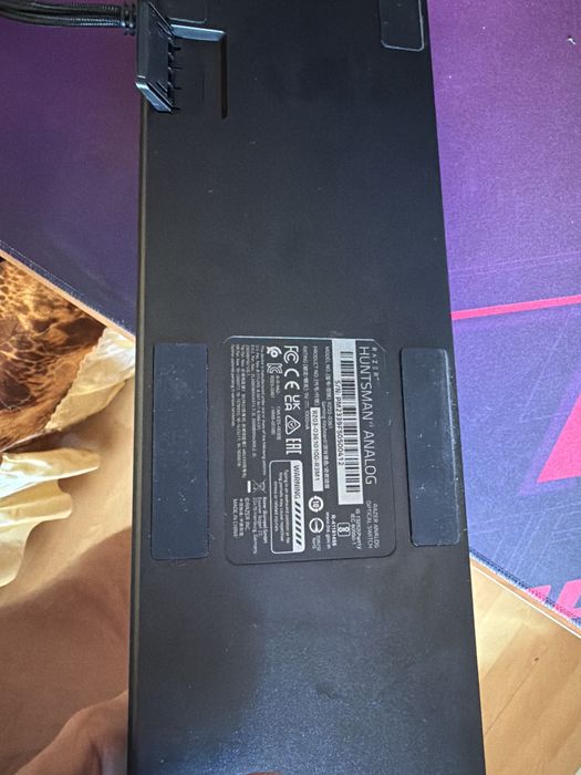 Продавам Razer Huntsman V2 Analog
